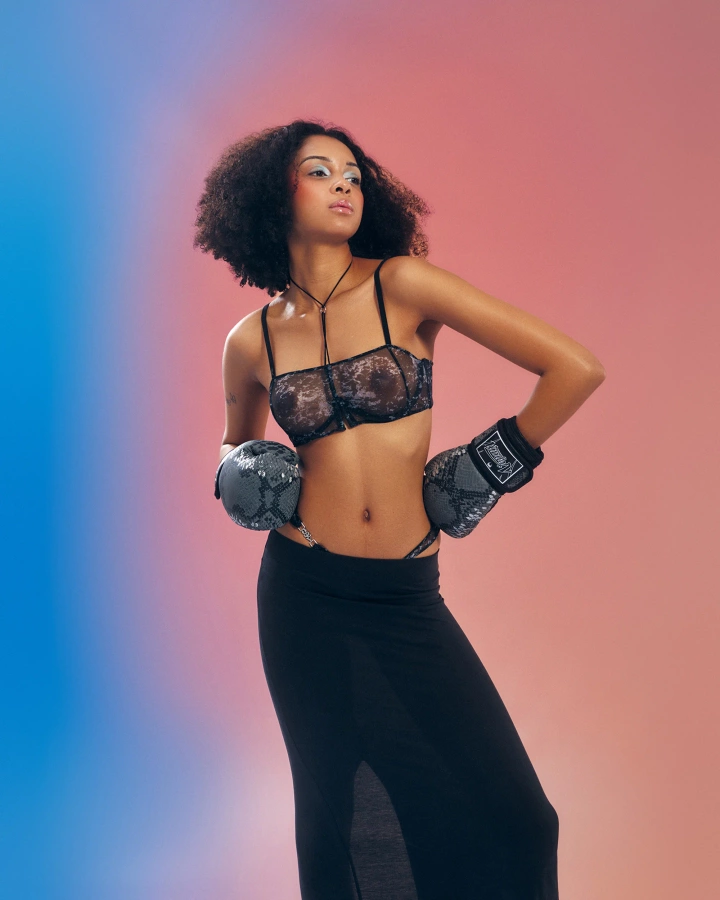 Neck-tie bra